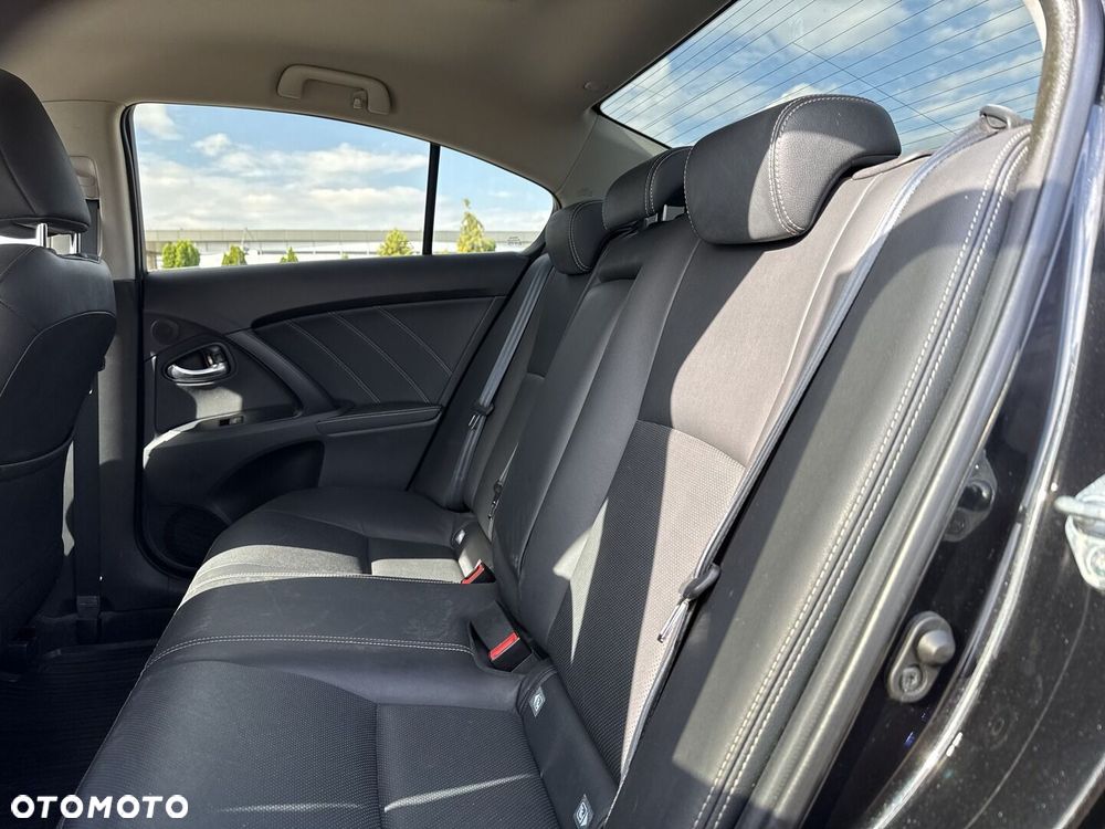 Toyota Avensis 2.0 Prestige MS - 16