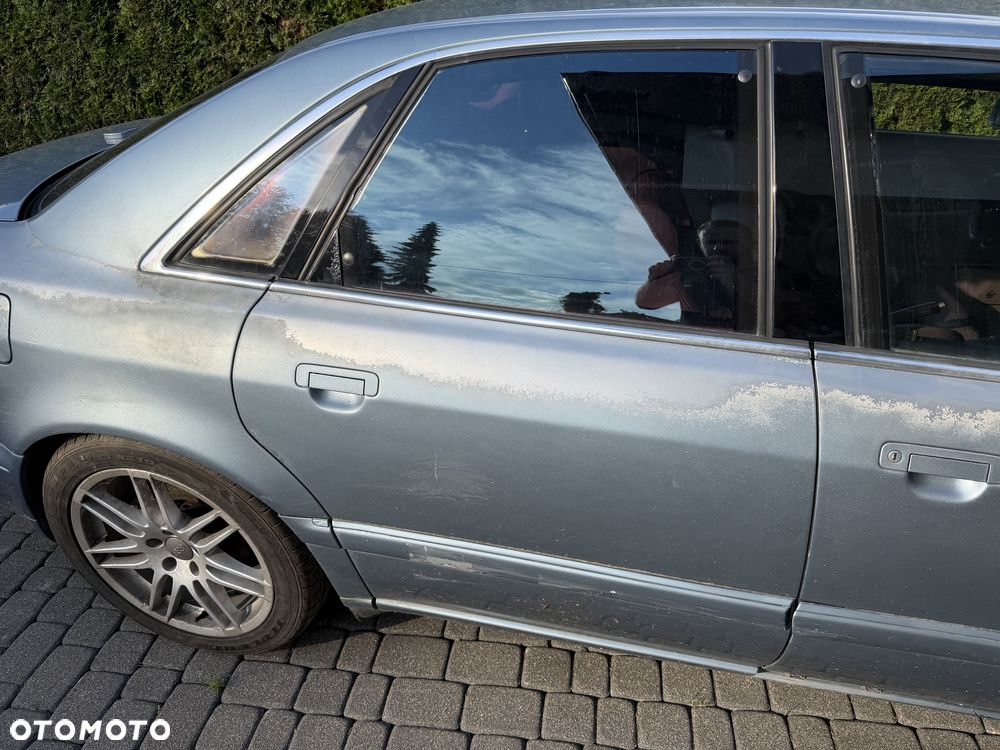 Audi S8 - 4