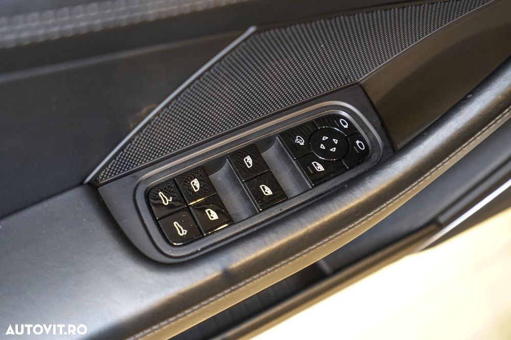 Porsche Panamera - 14