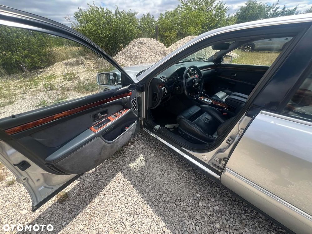 Audi S8 - 5