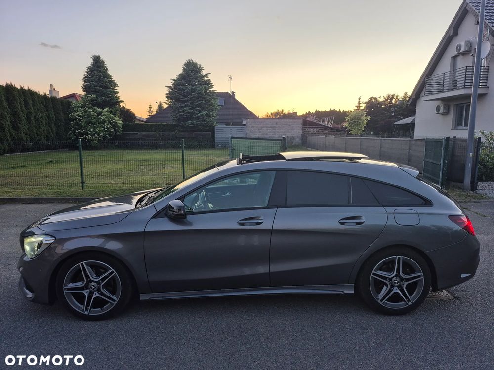 Mercedes-Benz CLA 200 7G-DCT AMG Line - 11