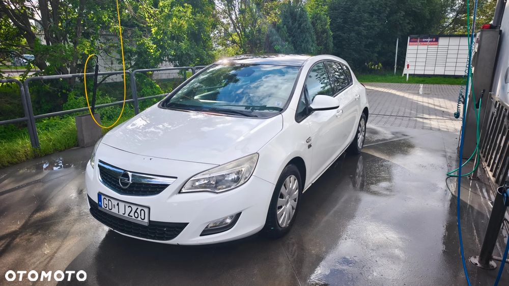 Opel Astra 1.7 CDTI Enjoy - 1