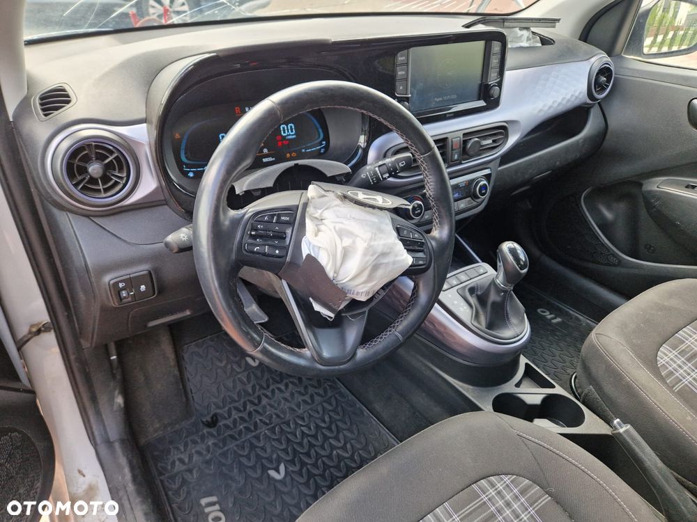 Hyundai i10 1.2 Smart AMT - 15