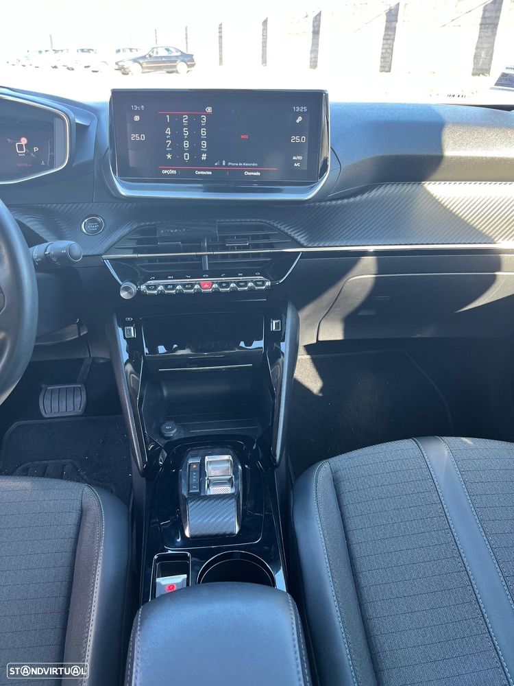 Peugeot 2008 1.2 PureTech Allure Pack EAT8 - 12