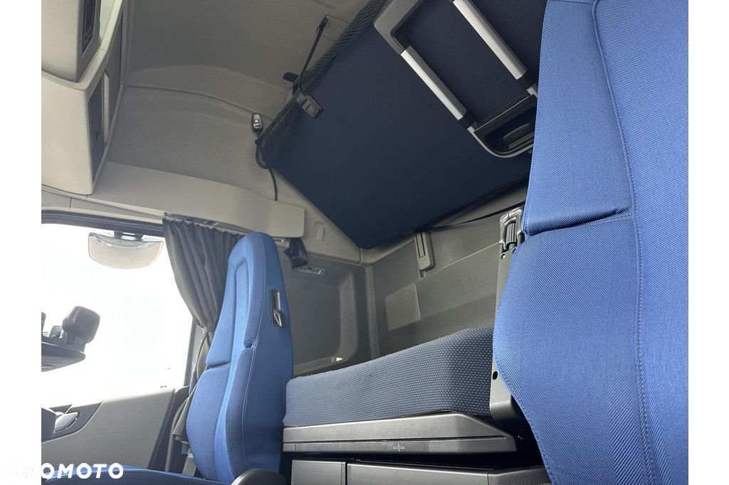 Volvo 2024 FH 4x2 XLOW 460 I-Save Globetrotter XL!!! - 8