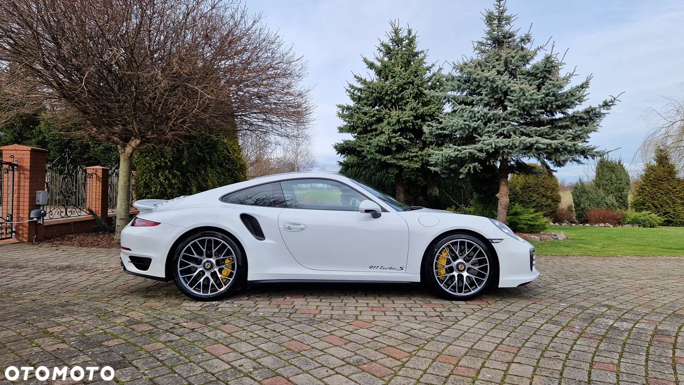 Porsche 911 Turbo S - 2