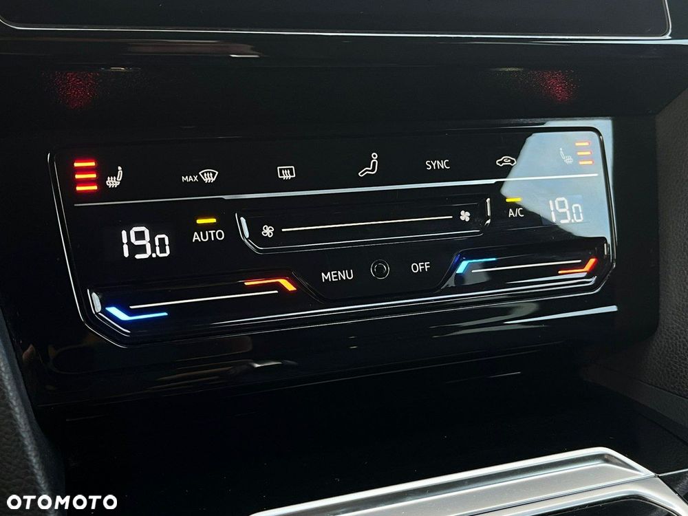Volkswagen Arteon 2.0 TSI DSG R-Line - 26