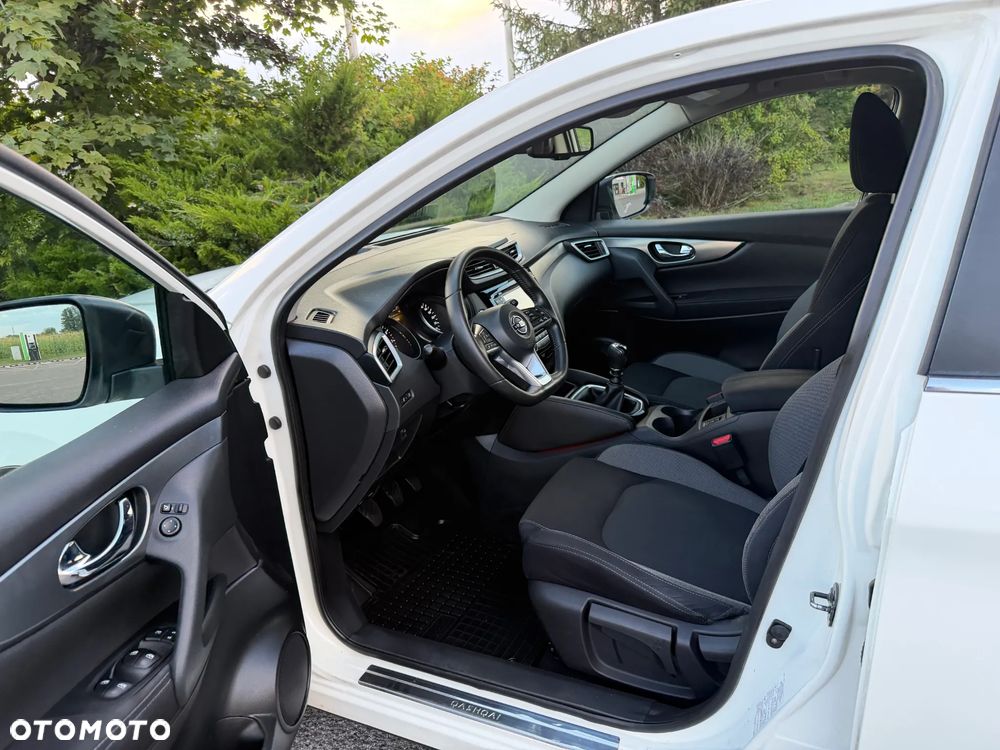 Nissan Qashqai 1.2 DIG-T 360 - 18