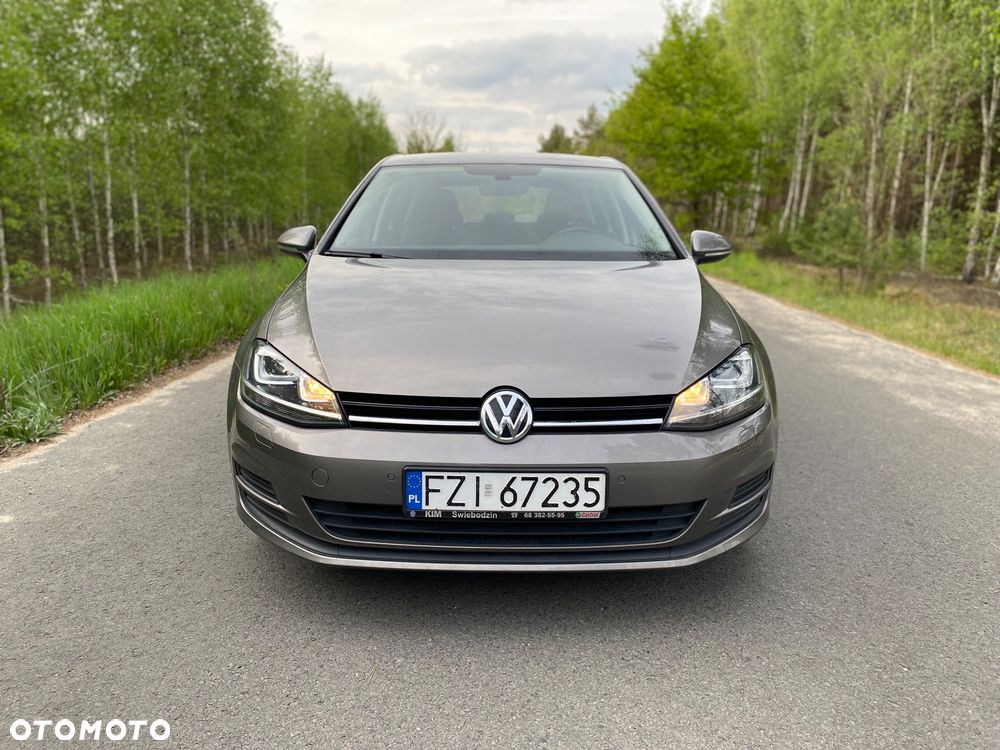 Volkswagen Golf 1.2 TSI BMT Start - 2