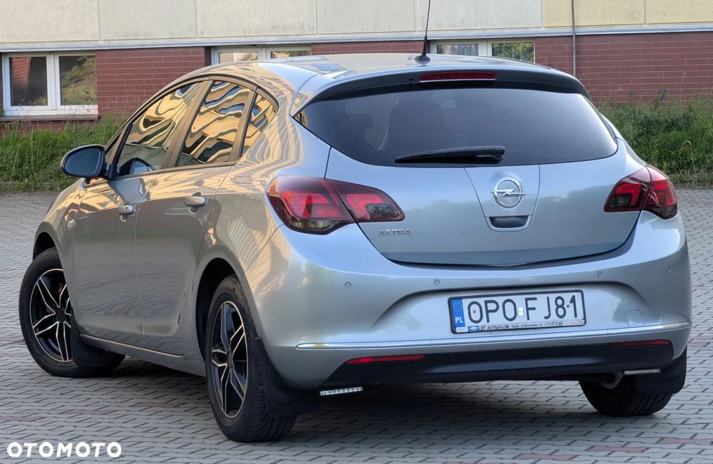 Opel Astra 1.4 T Enjoy - 30