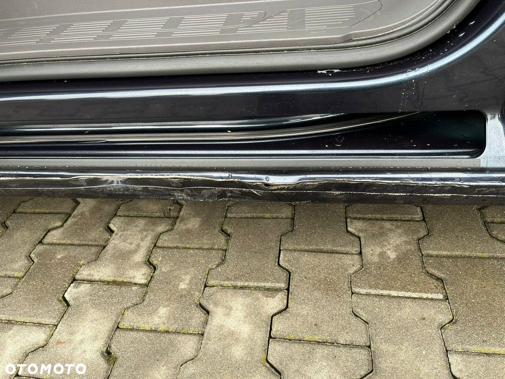 Volkswagen Multivan - 21