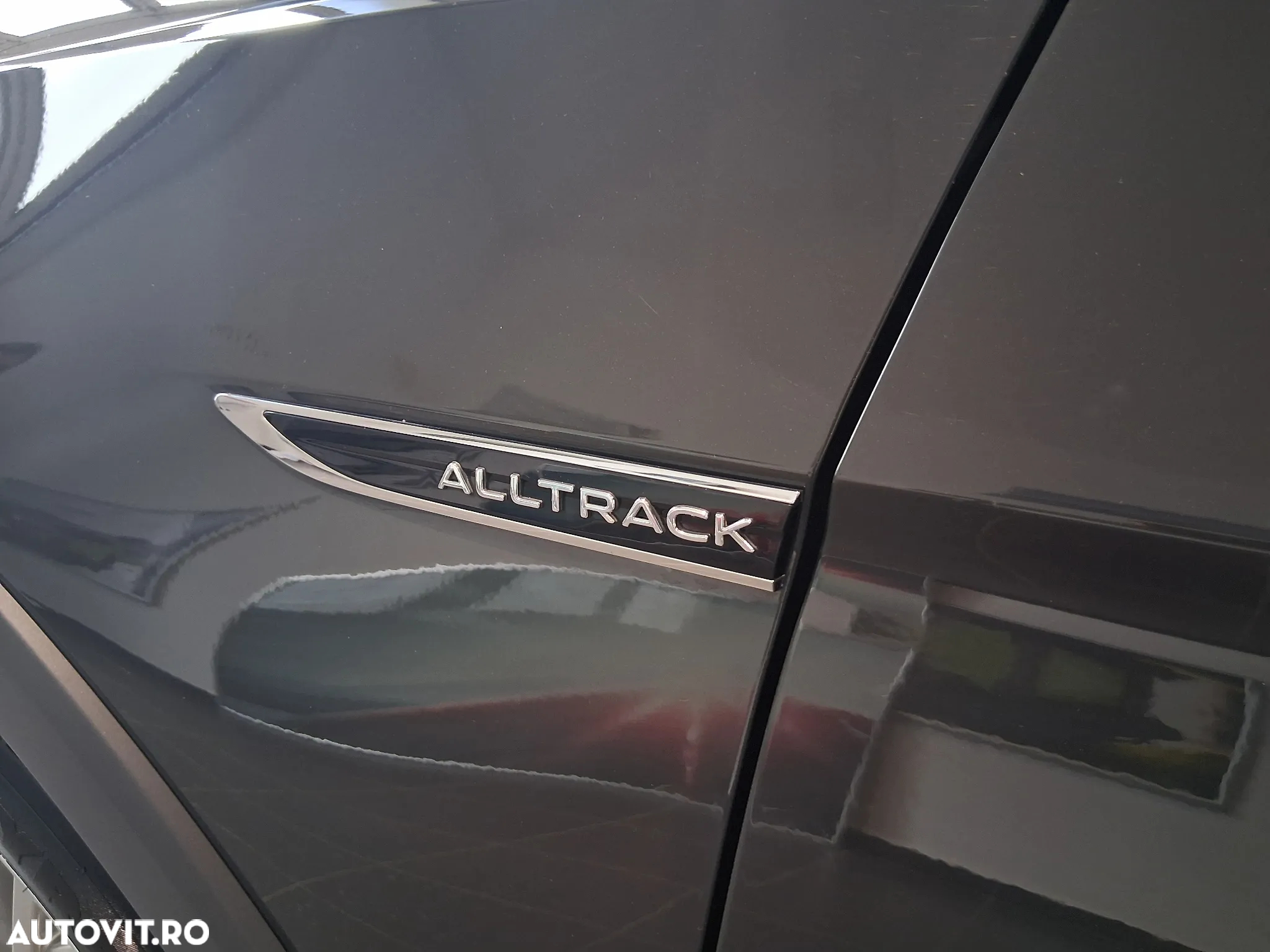 Volkswagen Passat Variant 2.0 TDI 4Mot DSG Highline - 11