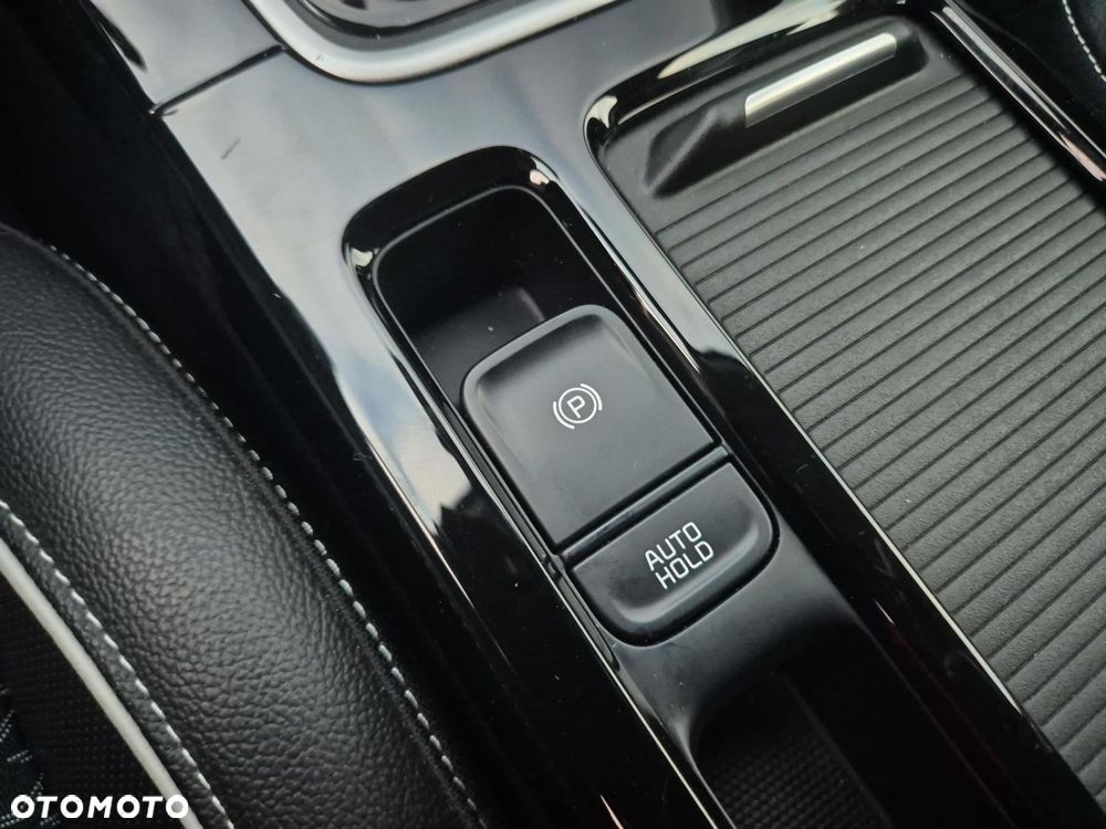 Kia Ceed 1.5 T-GDI Tribute DCT - 25