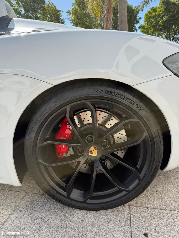 Porsche 718 Spyder PDK - 21