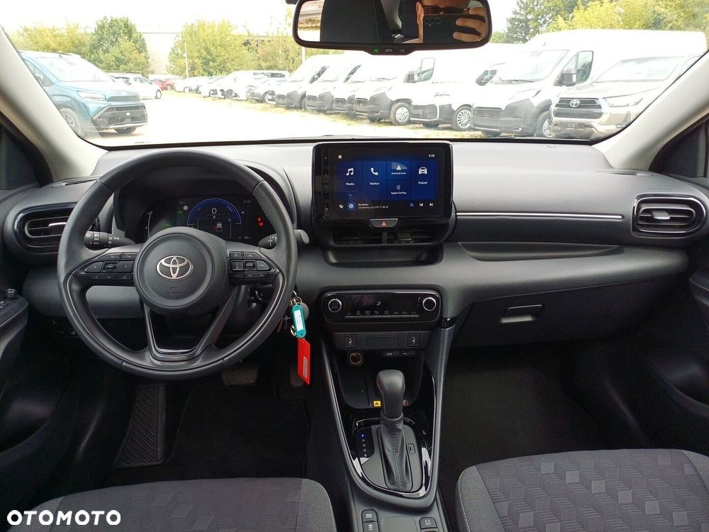Toyota Yaris Hybrid 1.5 Style - 11