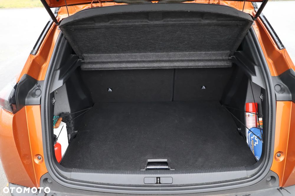 Peugeot 2008 1.2 PureTech GT Line S&S - 23