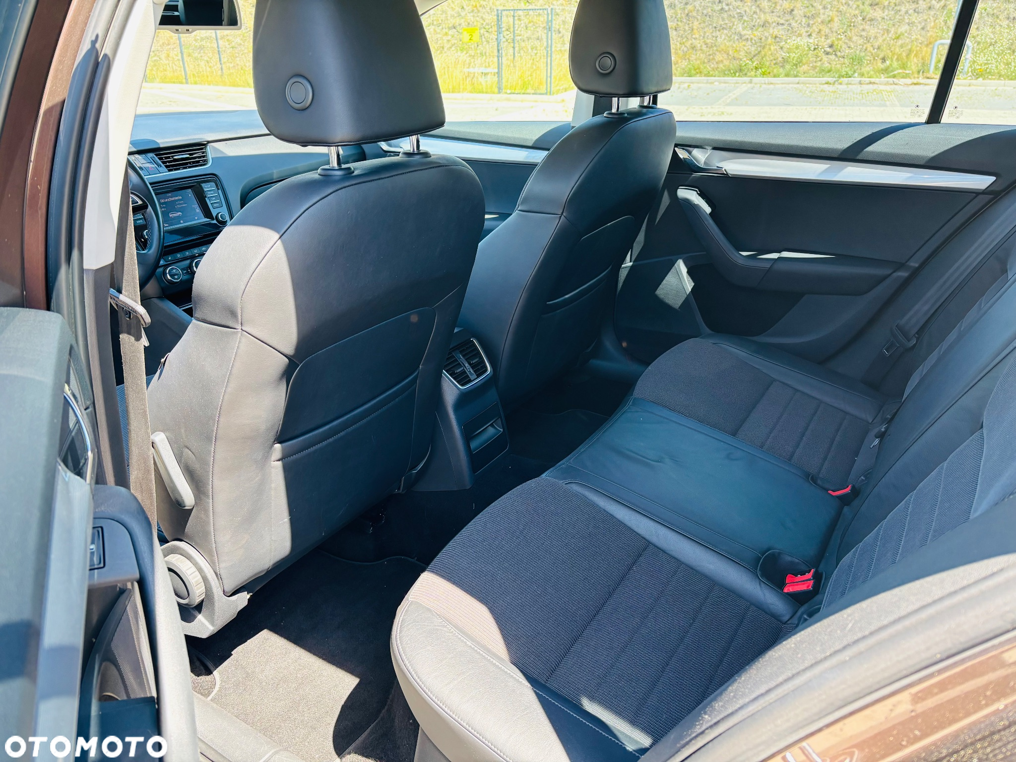 Skoda Octavia 2.0 TDI Edition DSG - 13