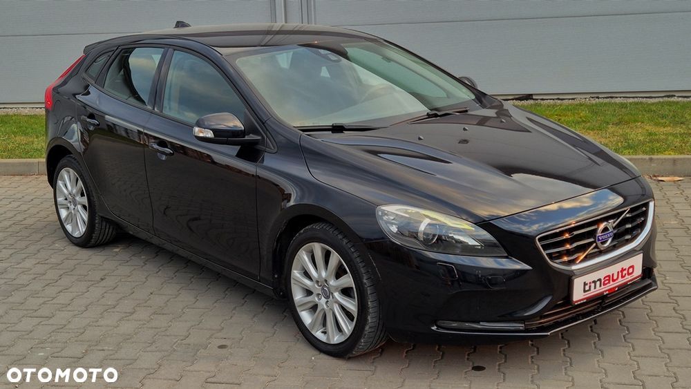Volvo V40 T3 Momentum - 27