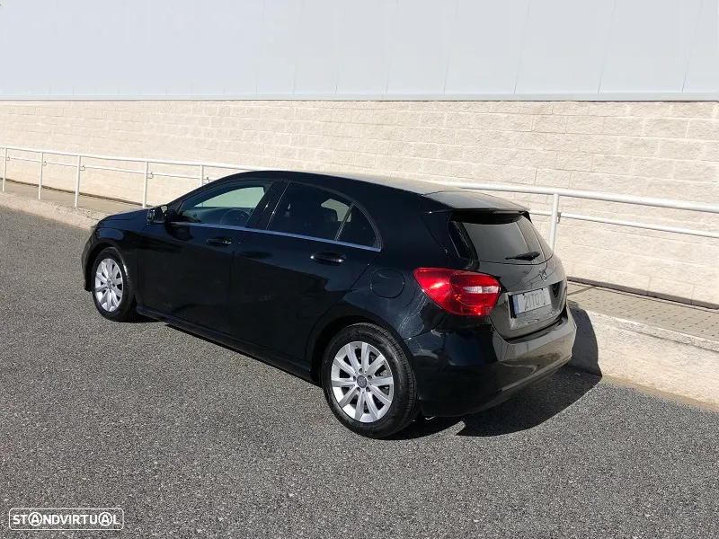 Mercedes-Benz A 180 d Urban - 4