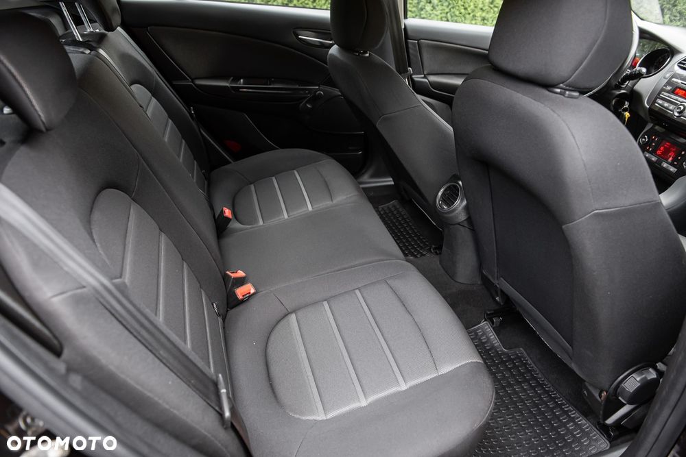 Fiat Bravo 1.4 T-Jet 16V Dynamic - 24