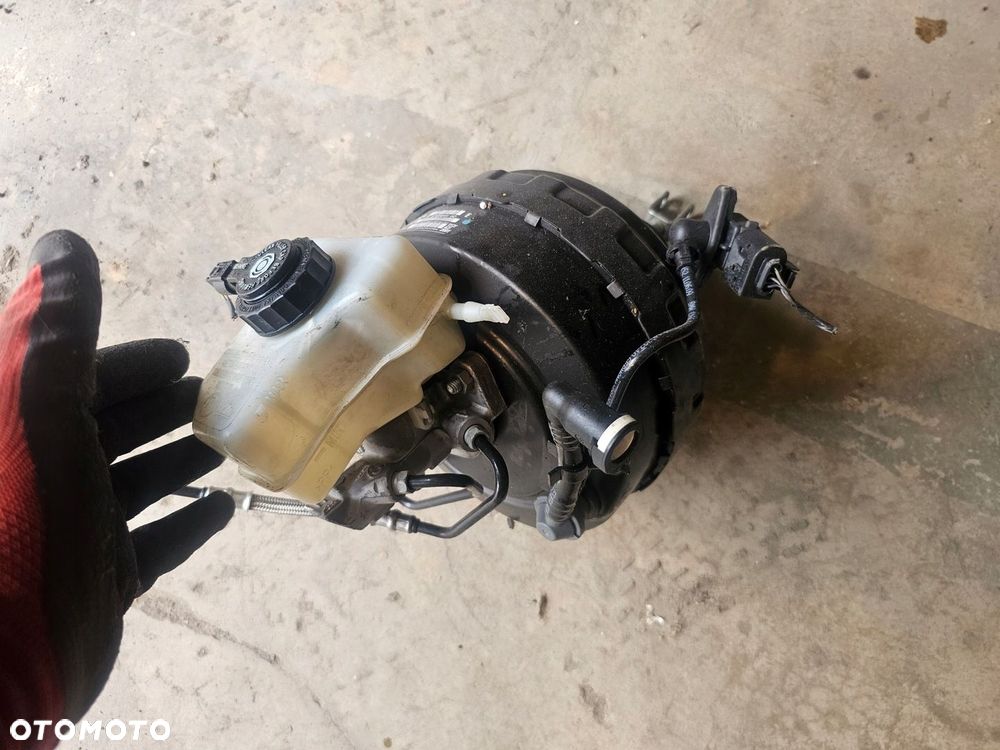 Serwo pompa hamulcowa 29678564502 BMW serii 1