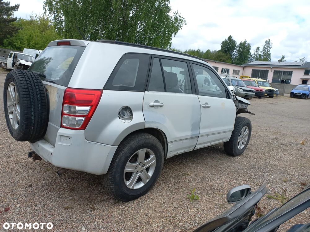 Suzuki Grand Vitara koła alufelgi terenowe 245/75/17 Nokian Rotiiva At - 2