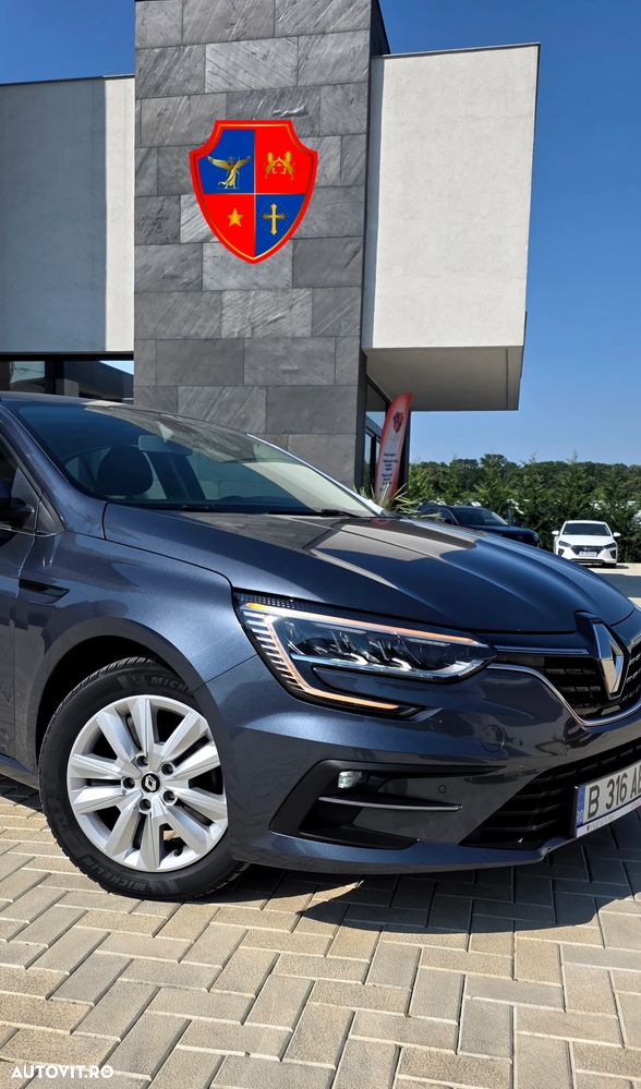 Renault Megane TCe 140 EDC GPF Zen - 4