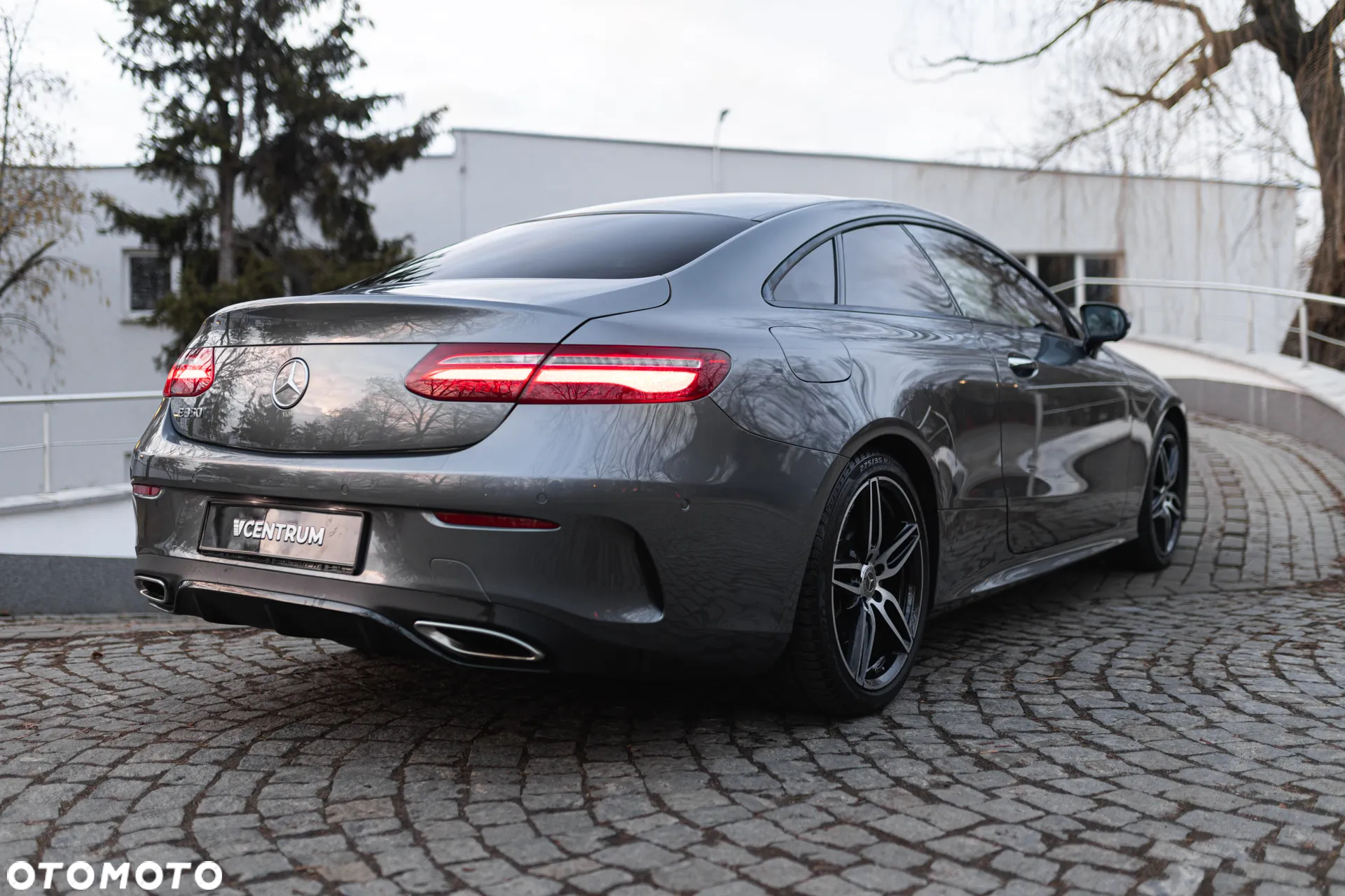 Mercedes-Benz Klasa E 350 Coupe 9G-TRONIC - 12