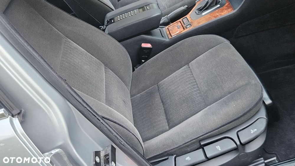 BMW Seria 5 - 36