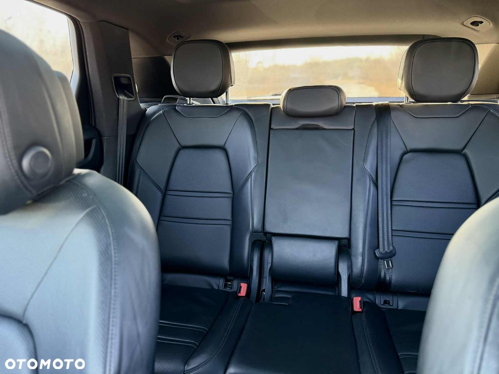 Porsche Cayenne Tiptronic S - 12