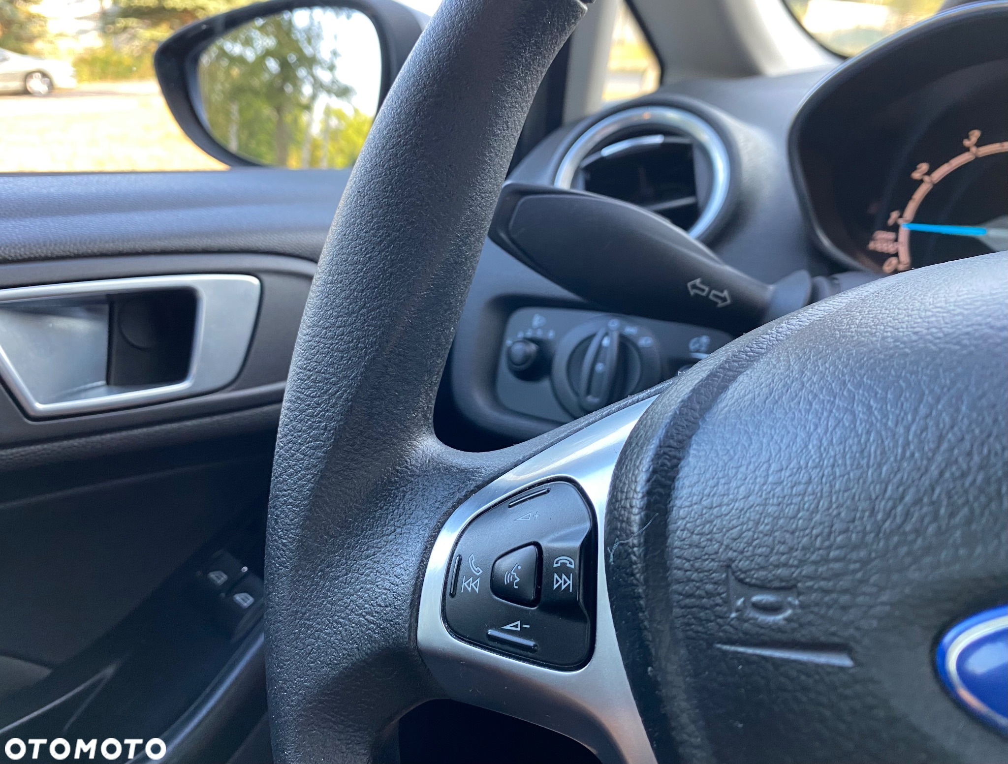 Ford Fiesta 1.25 Trend - 36
