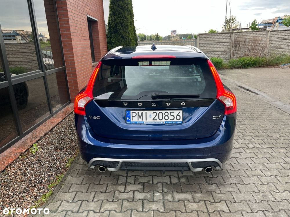 Volvo V60 D3 Summum - 6