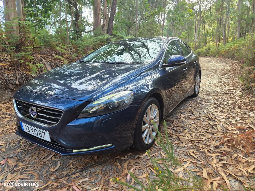 Volvo V40 D2 Summum - 3