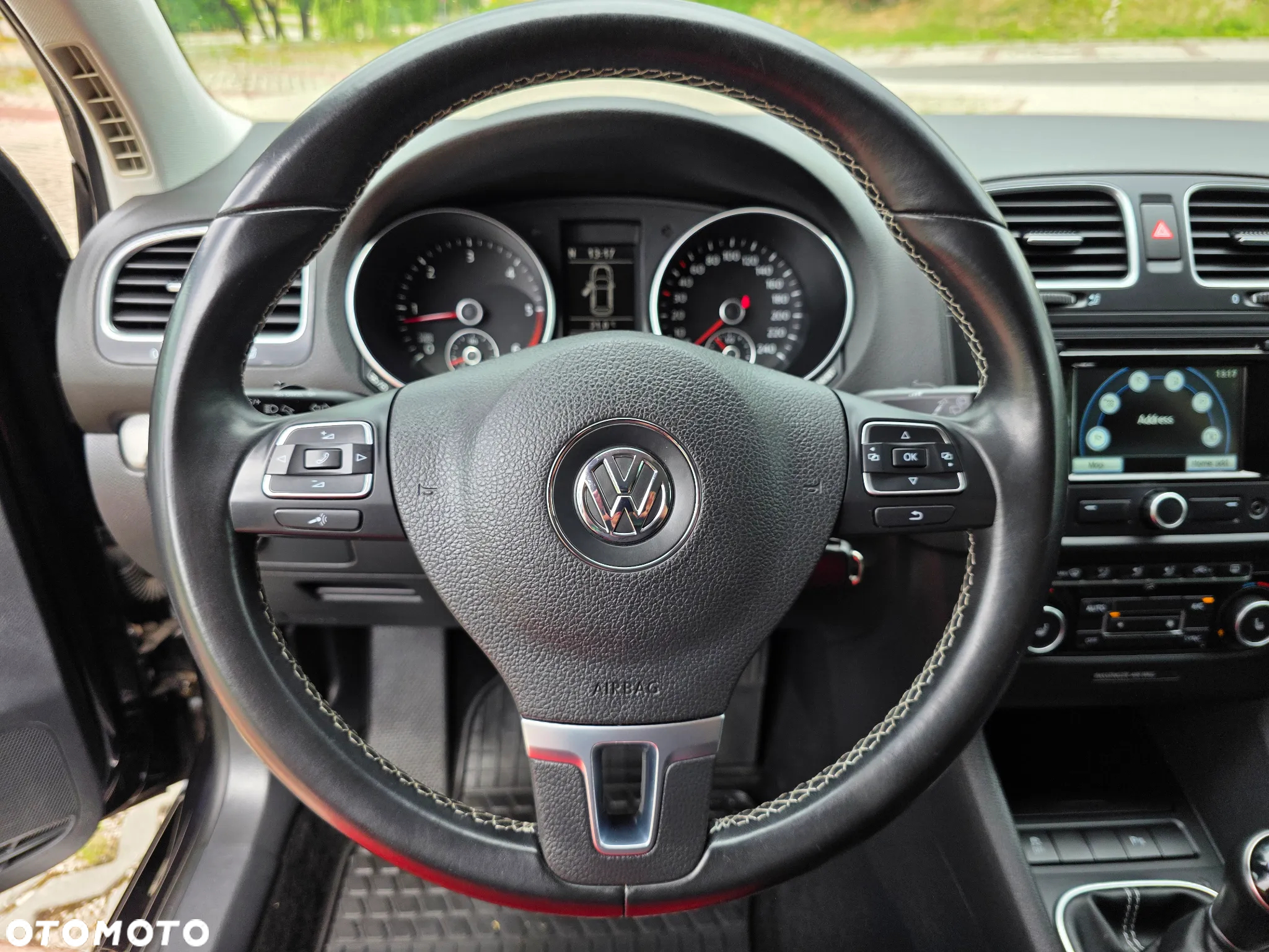 Volkswagen Golf 2.0 TDI DPF MATCH - 19