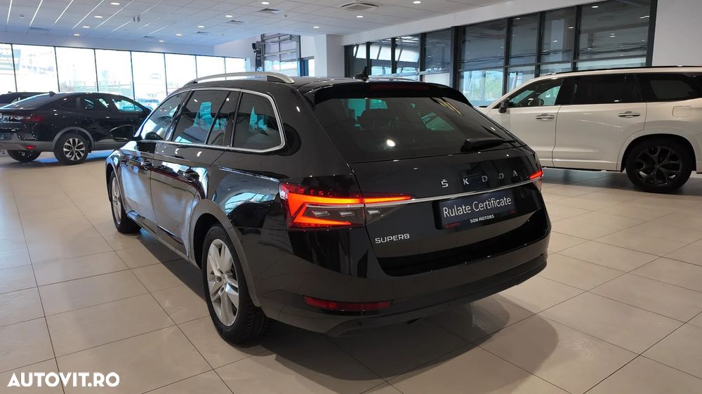 Skoda Superb 2.0 TDI DSG Ambition - 6