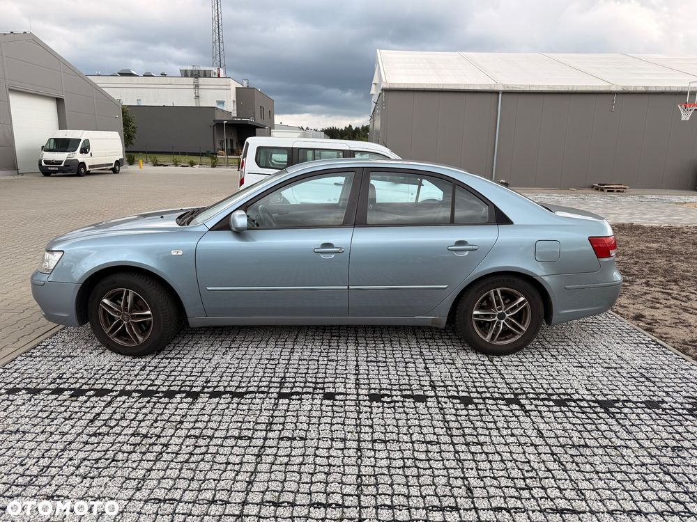 Hyundai Sonata 2.0 Comfort - 3
