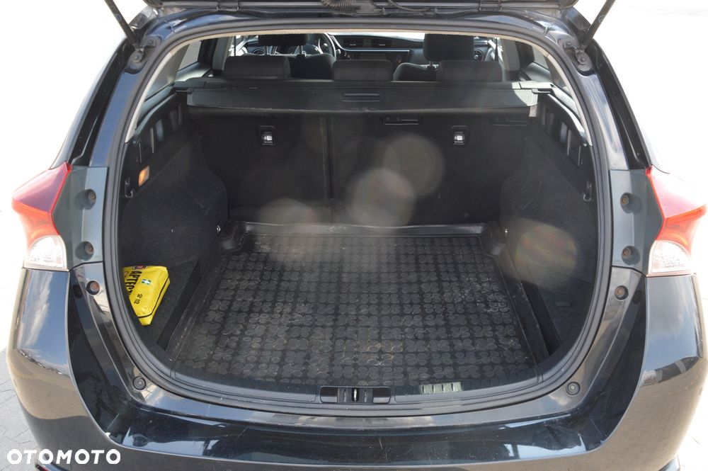 Toyota Auris - 5