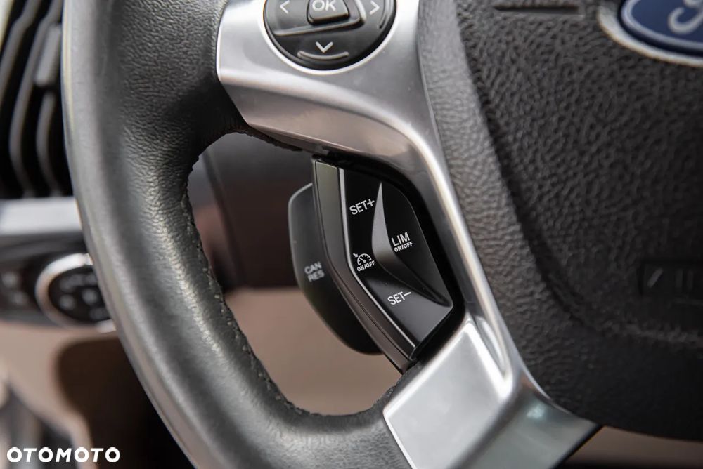Ford Tourneo Custom 300 L1H1 VA Titanium - 19