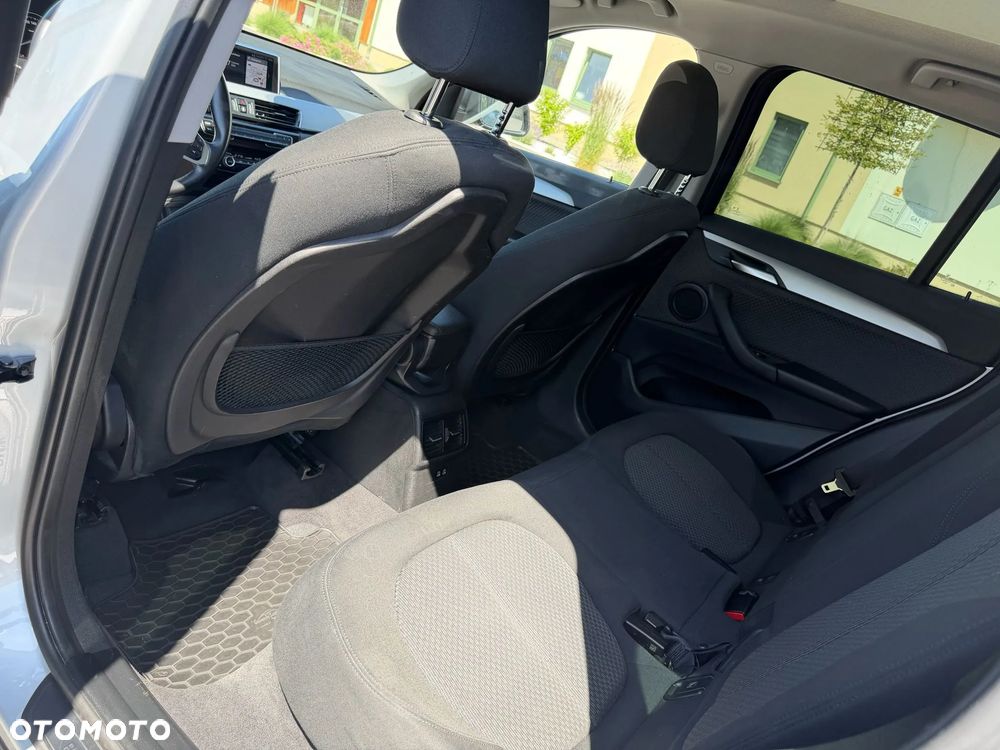 BMW X1 sDrive16d Advantage - 11