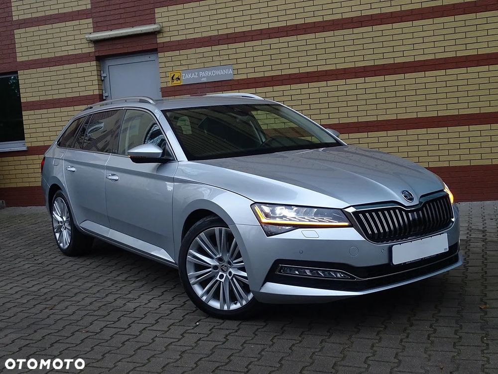 Skoda Superb 2.0 TDI SCR Style DSG - 2