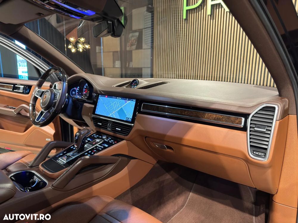 Porsche Cayenne S - 26