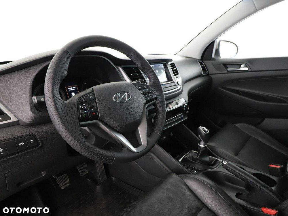 Hyundai Tucson 1.6 GDi 2WD Select - 15