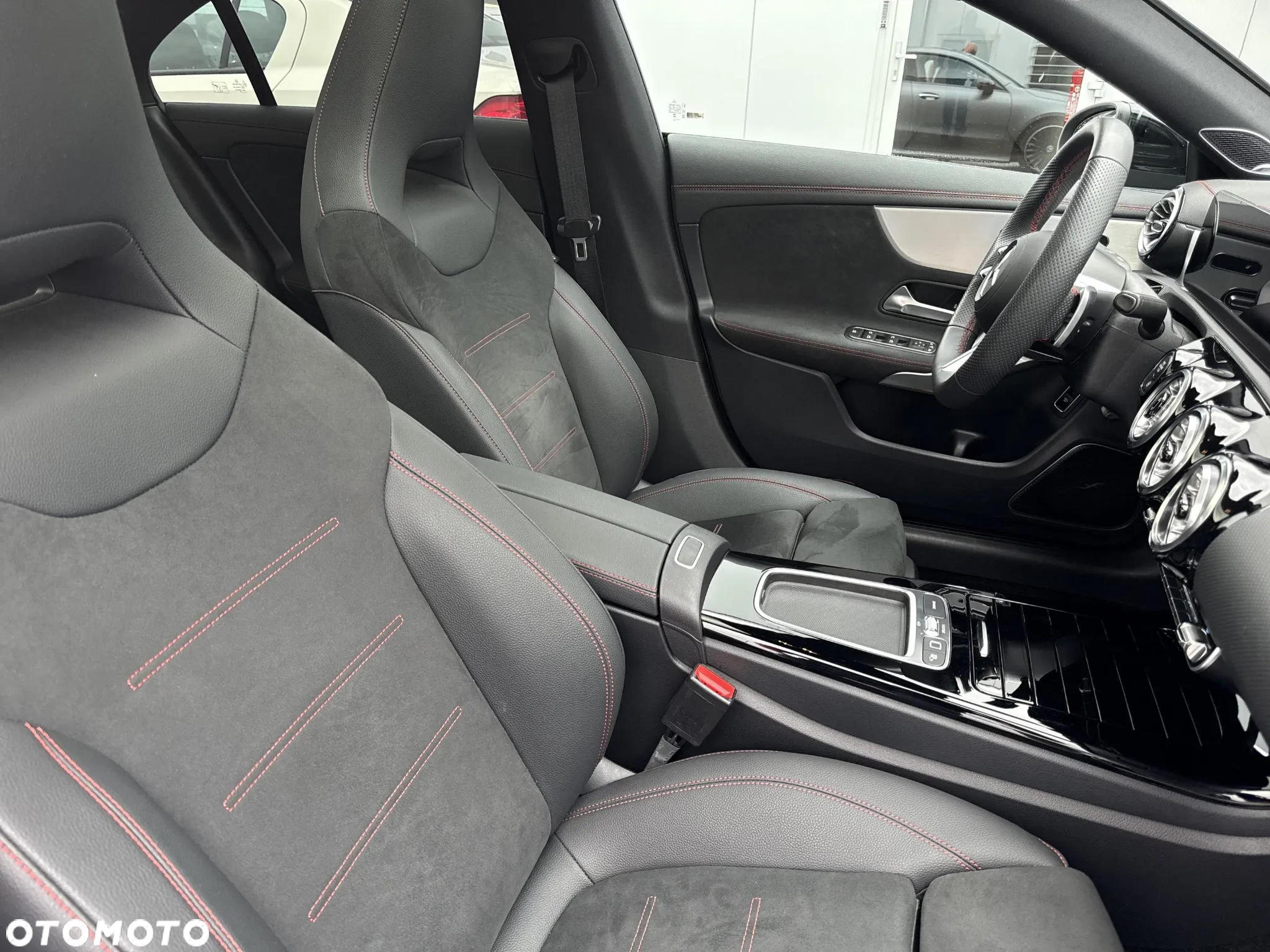 Mercedes-Benz CLA 200 d AMG Line 8G-DCT - 22