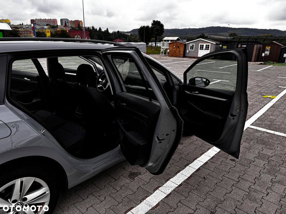 Volkswagen Golf 2.0 TDI Life - 28