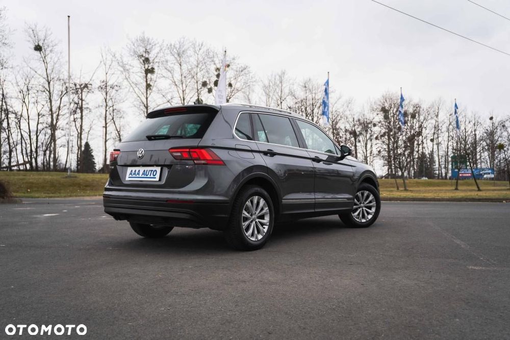 Volkswagen Tiguan - 6