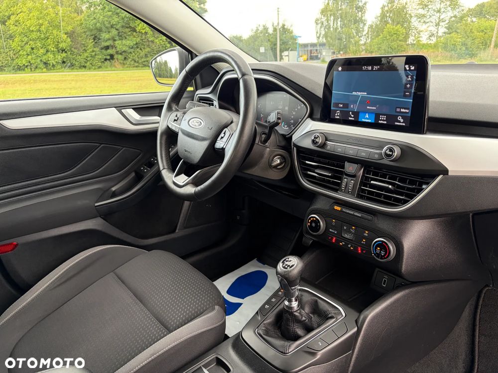 Ford Focus 1.5 EcoBlue Start-Stopp-System TITANIUM DESIGN - 25
