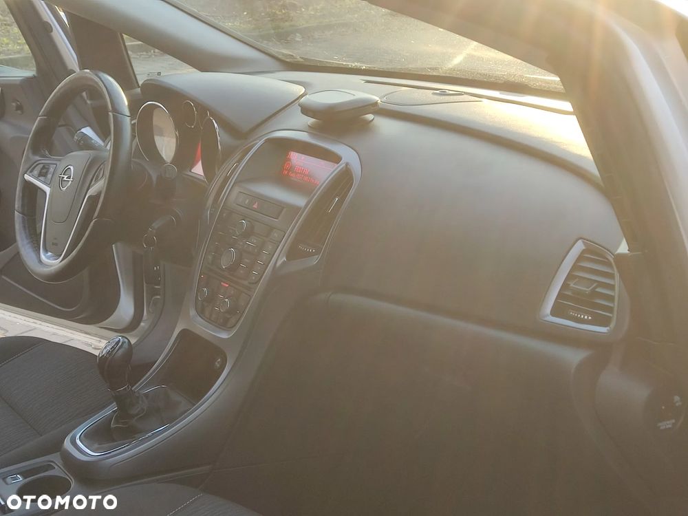 Opel Astra 2.0 CDTI ecoFLEX Start/Stop Exklusiv - 22
