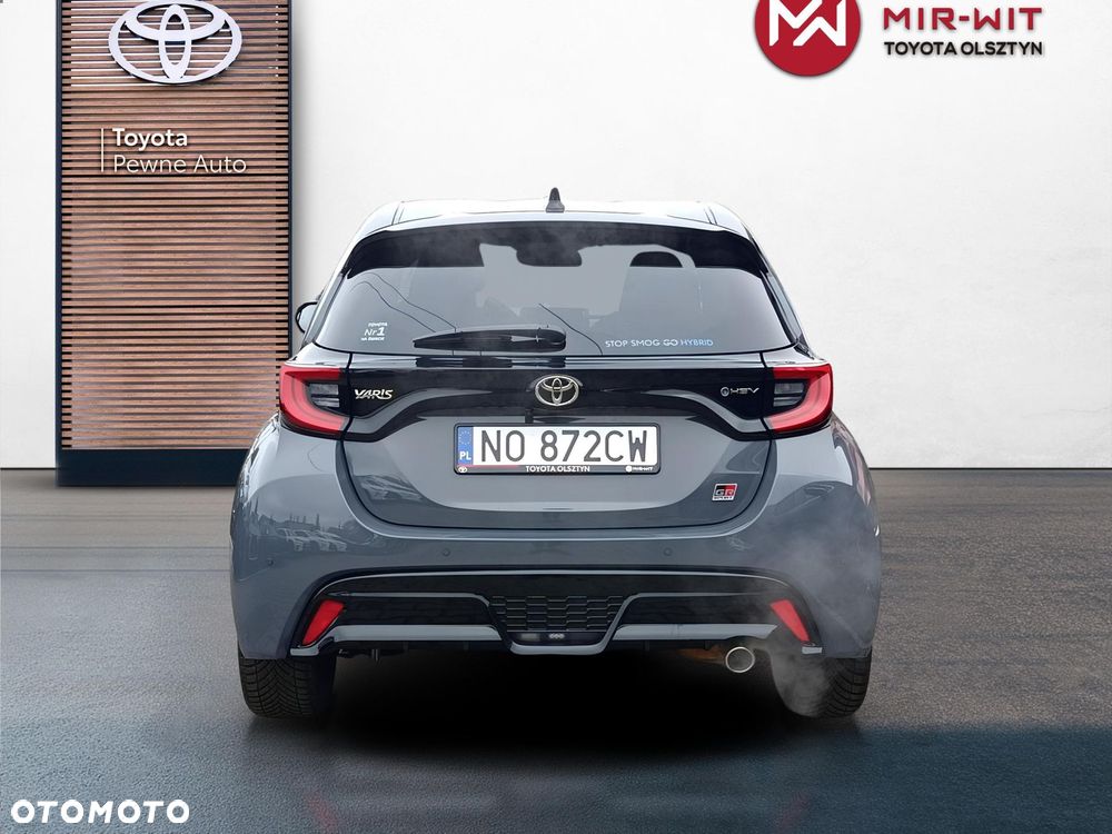 Toyota Yaris Hybrid 1.5 GR Sport - 8