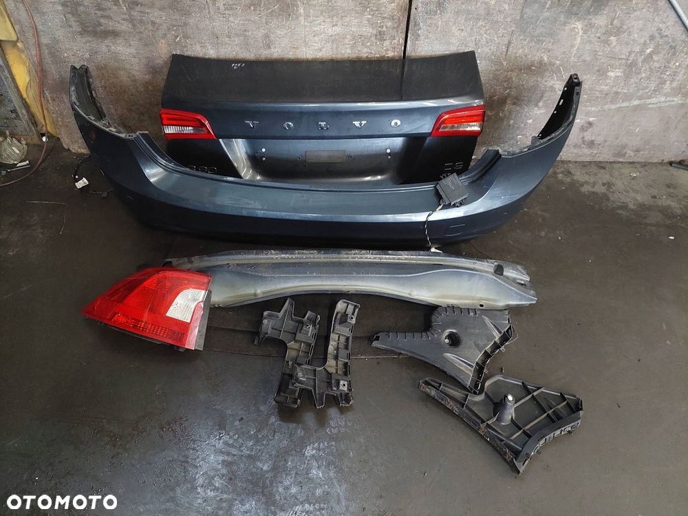 KOMPLETNY TYŁ KLAPA BAGAŻNIKA ZDERZAK TYŁ LAMPA VOLVO S60 II 492-46 - 1