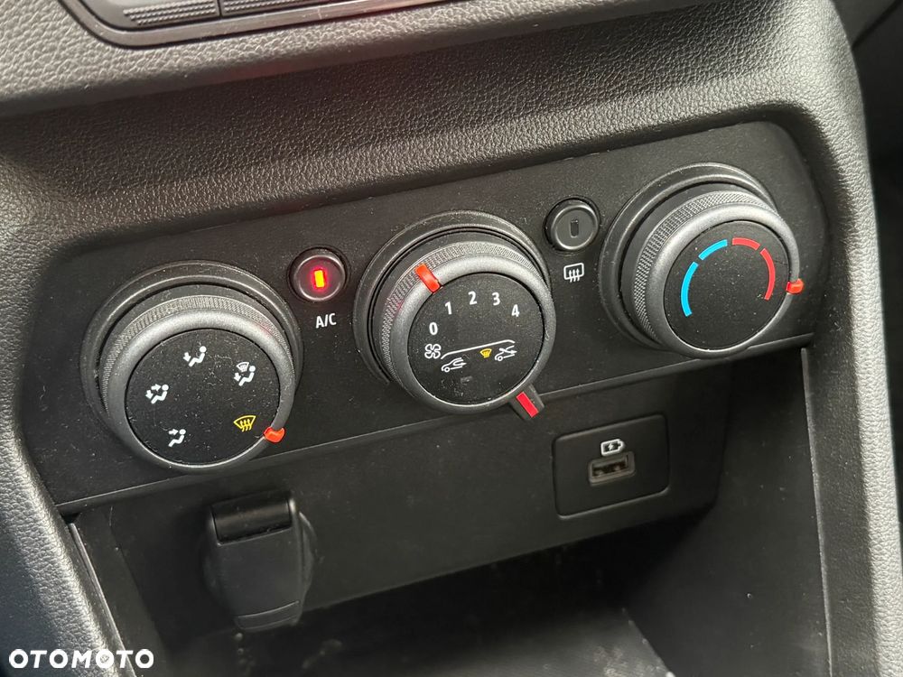 Dacia Sandero Stepway 1.0 TCe Essential - 34